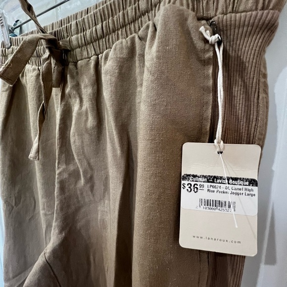 Woman’s Camel High Rise Pocket Jogger - Picture 5 of 12